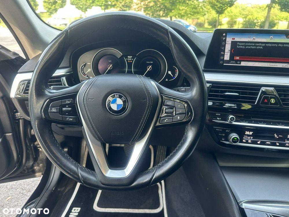 BMW Seria 5 520d Luxury Line sport - 32