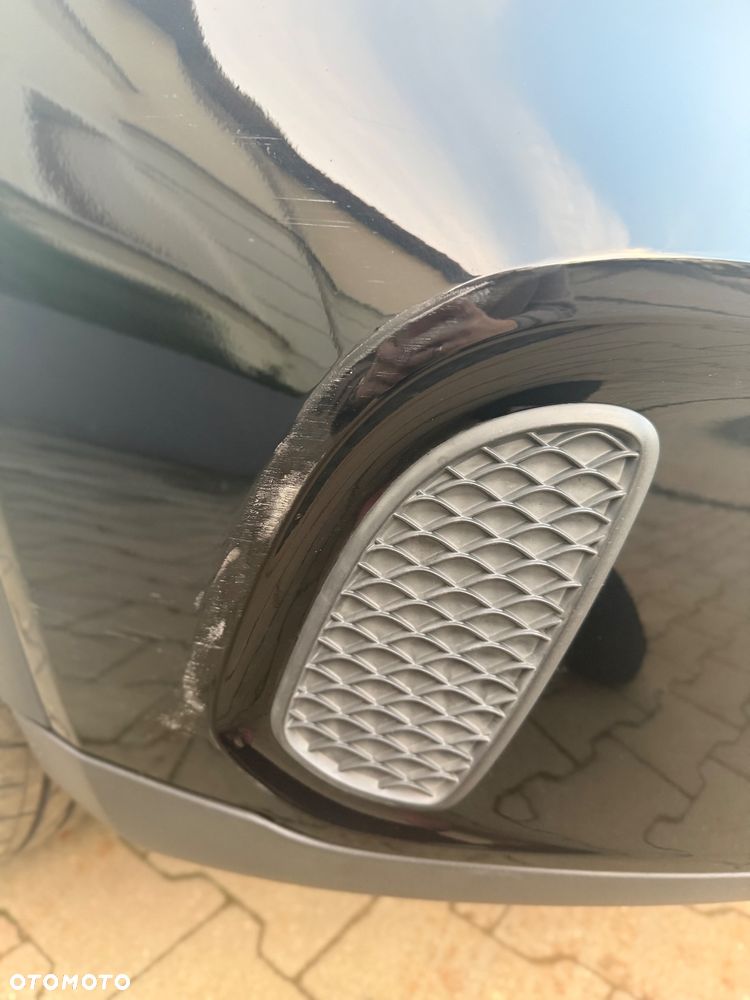 Mercedes-Benz GLA 180 - 6