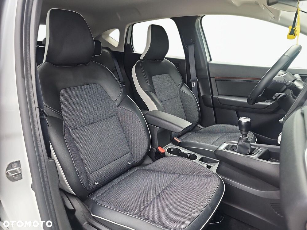 Renault Captur - 23