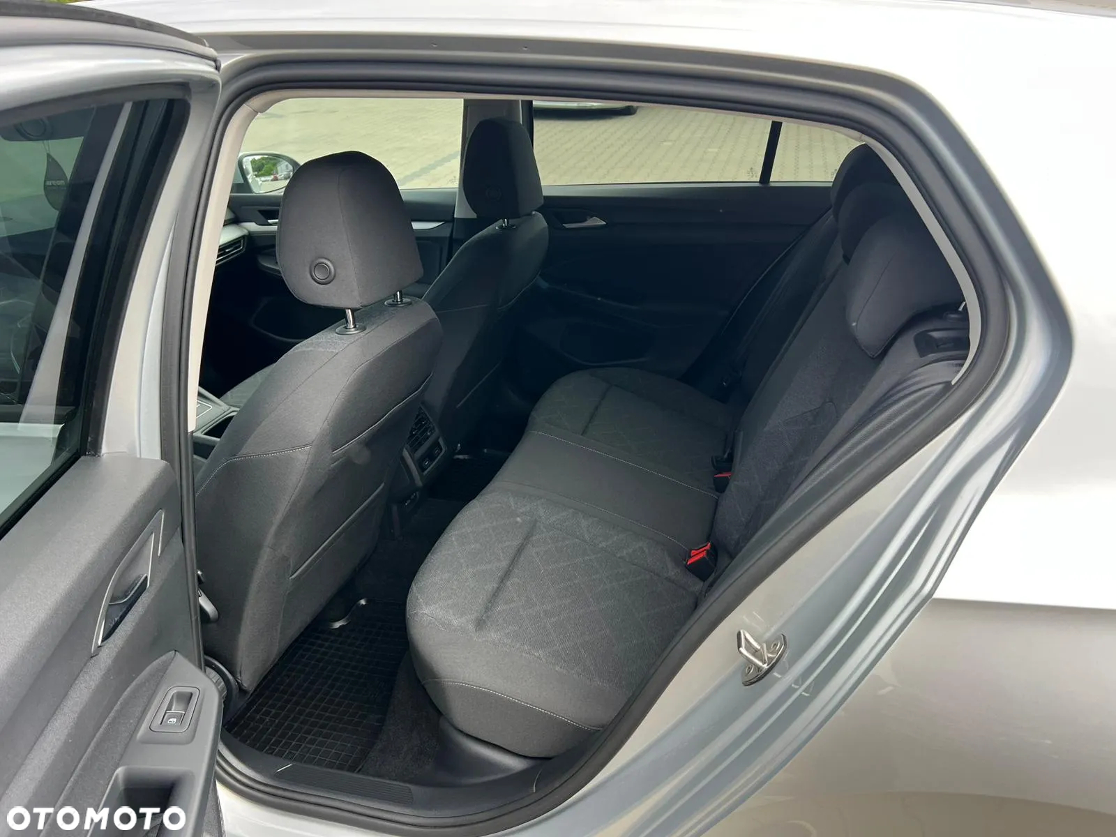 Volkswagen Golf 2.0 TDI SCR Active - 10