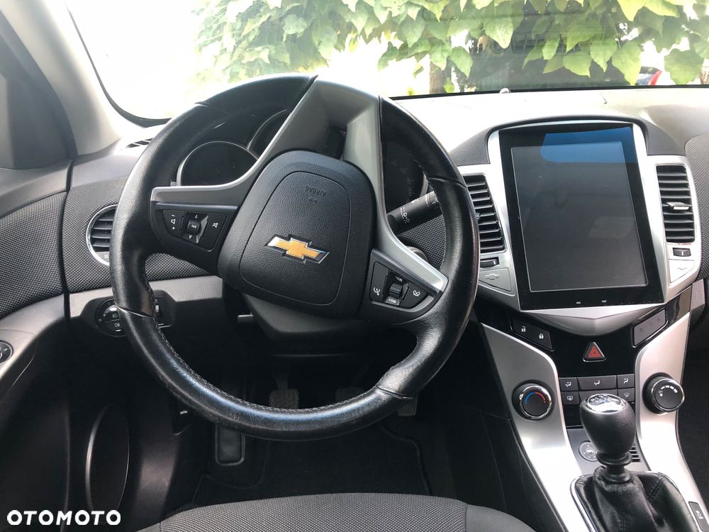 Chevrolet Cruze 1.8 LT+ - 16