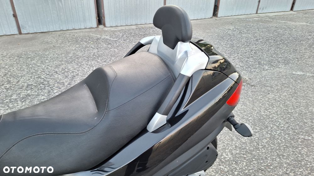 Piaggio MP-3 - 6
