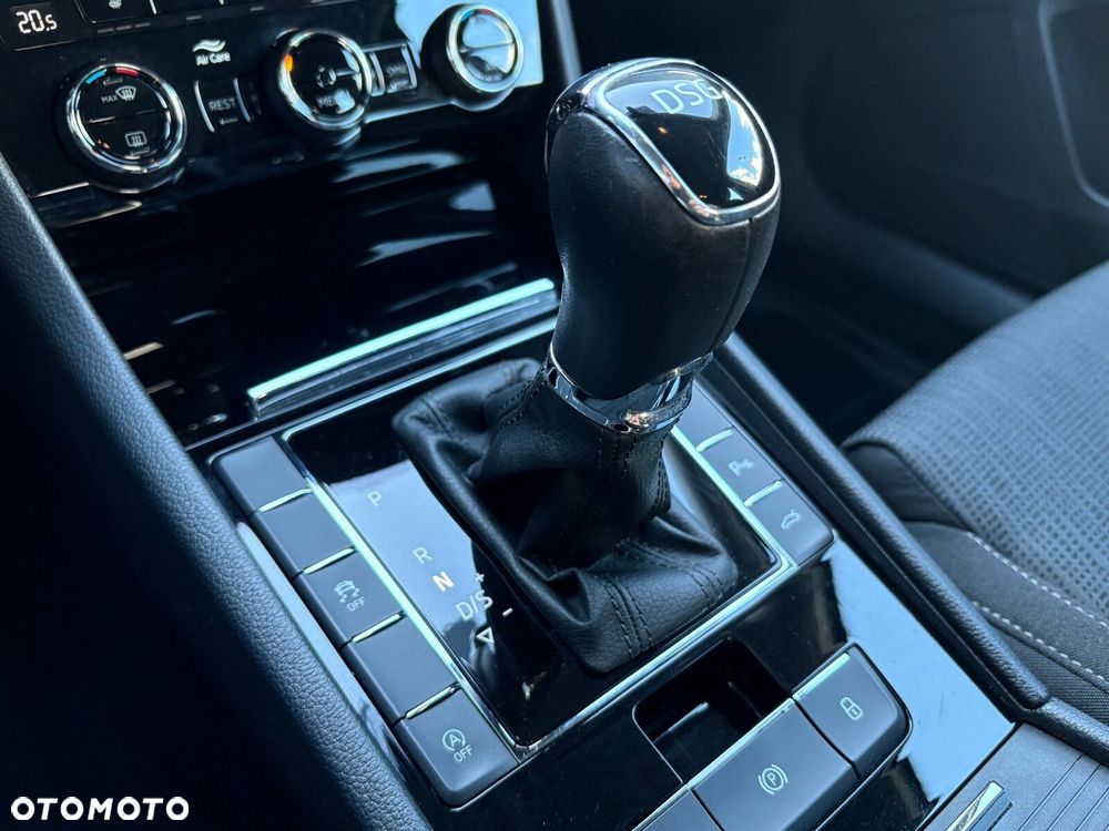 Skoda Superb 2.0 TDI SCR Ambition DSG - 28