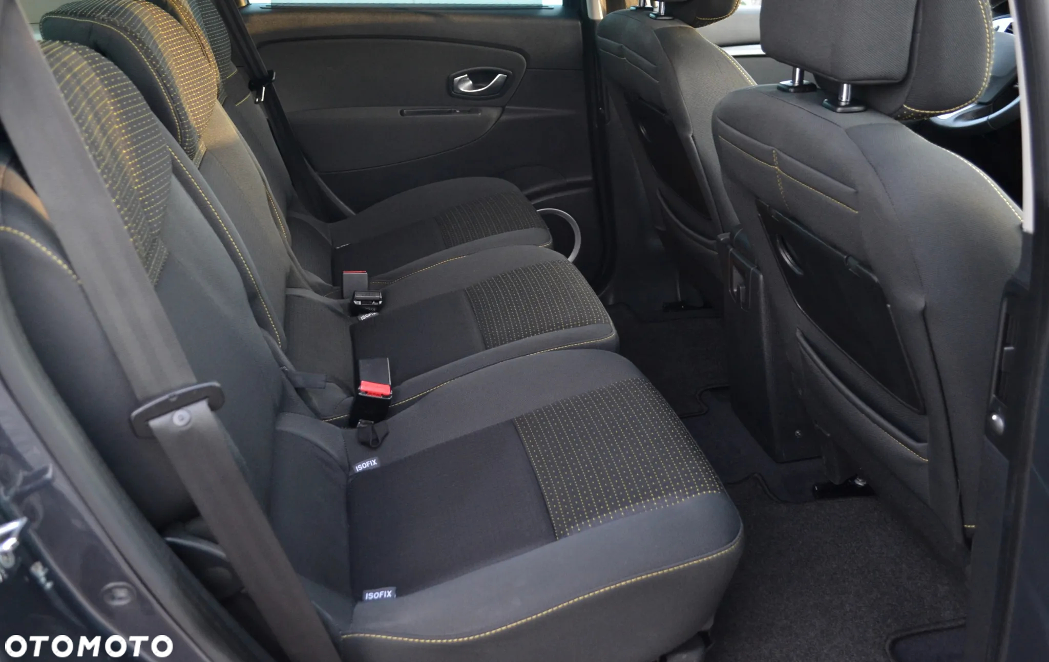 Renault Scenic 1.6 16V 110 Dynamique - 10