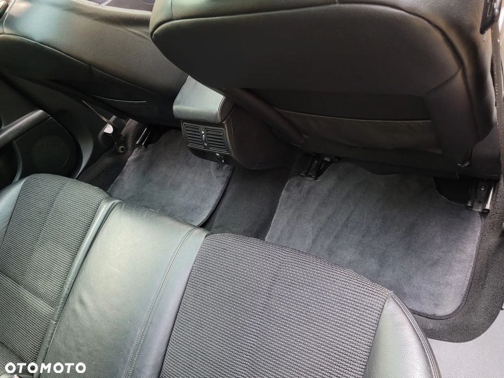 Peugeot 407 2.2 HDI Sport - 21