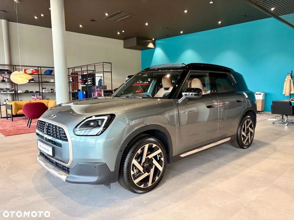 MINI Countryman C mHEV Linia Favoured - 2