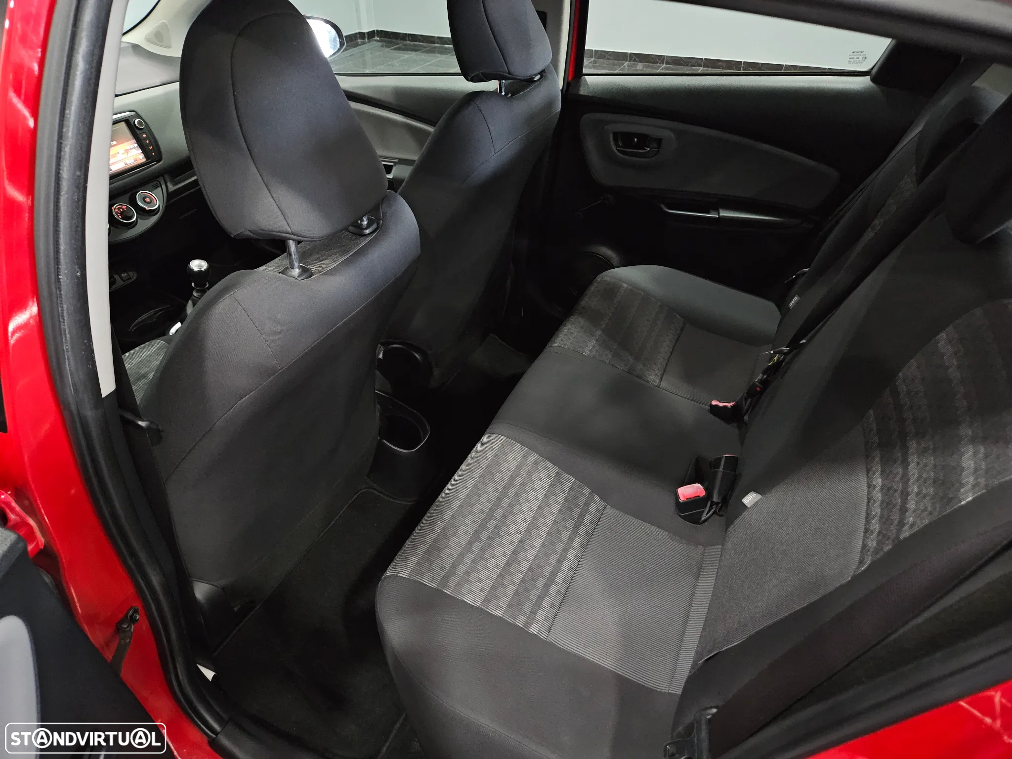 Toyota Yaris 1.4 D-4D Sport - 11