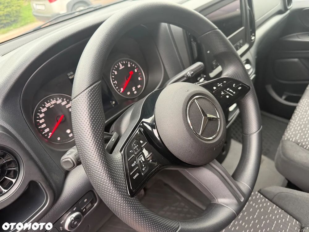 Mercedes-Benz VITO - 12