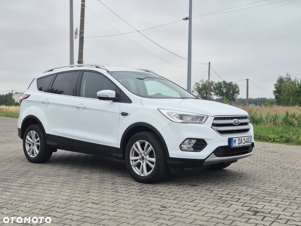 Ford Kuga 1.5 EcoBoost 2x4 Titanium - 10