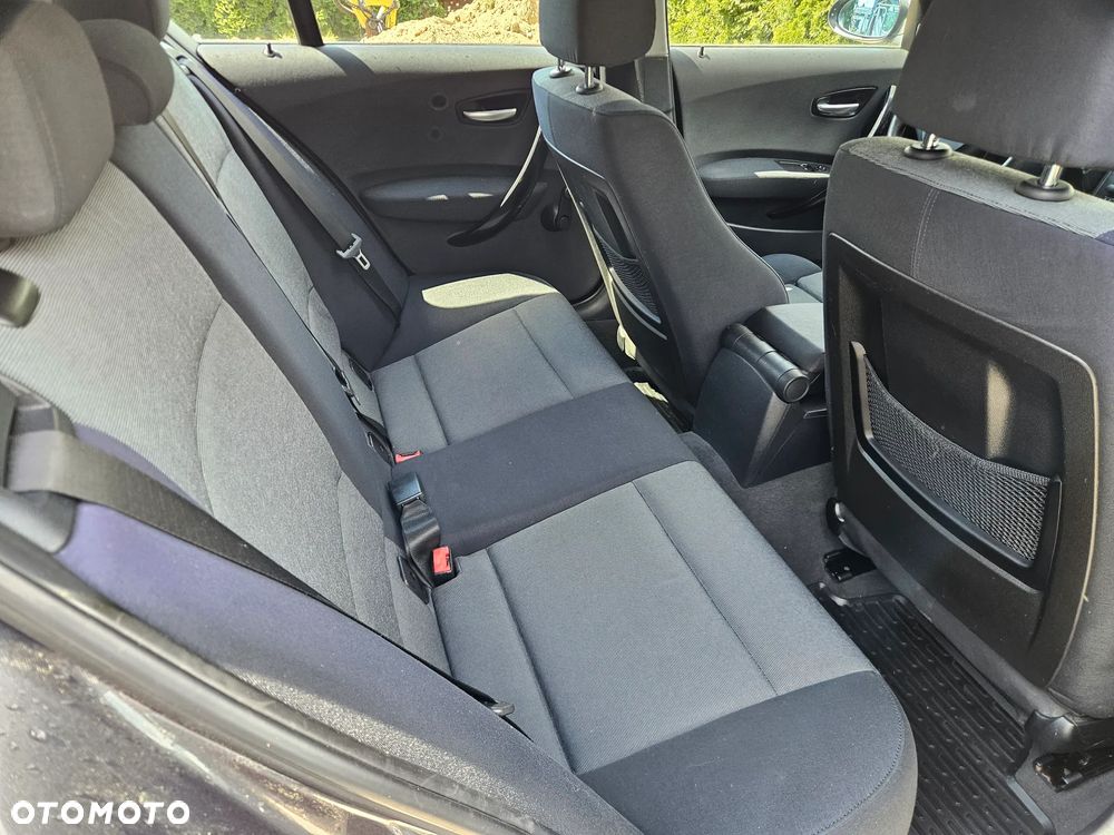 BMW Seria 1 - 10