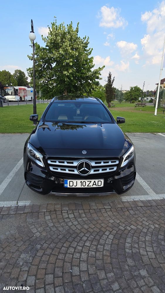Mercedes-Benz GLA - 5