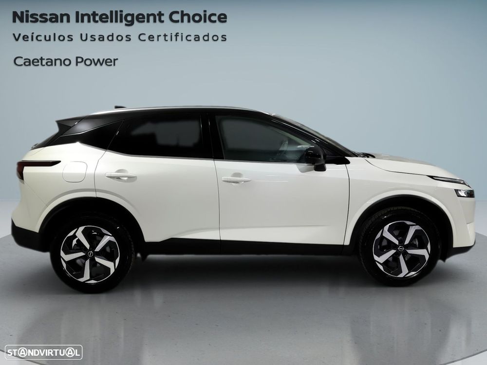 Nissan Qashqai 1.3 DIG-T N-Connecta LED+TT+SKY - 24