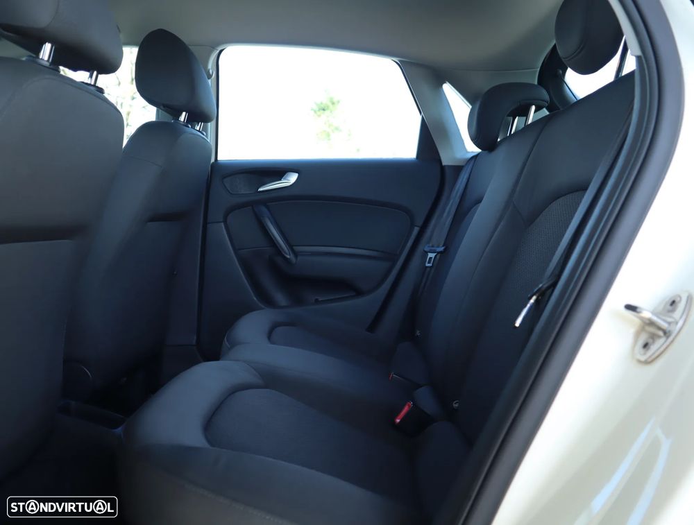 Audi A1 Sportback 1.6 TDI Advance - 21