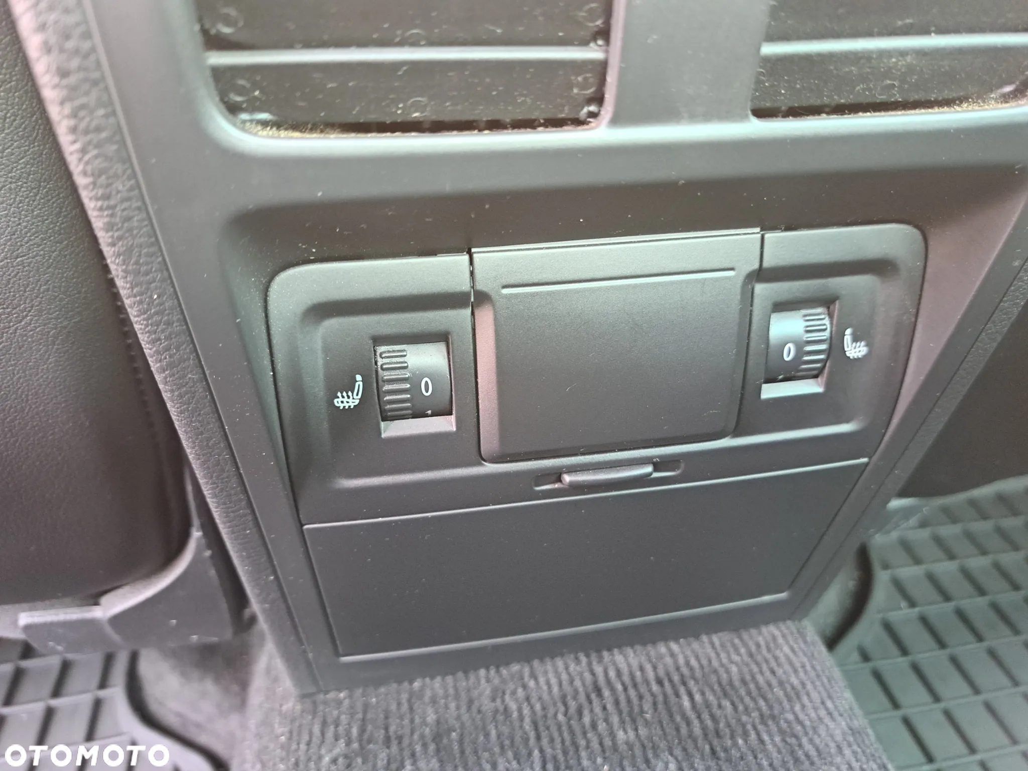 Volkswagen Passat - 37