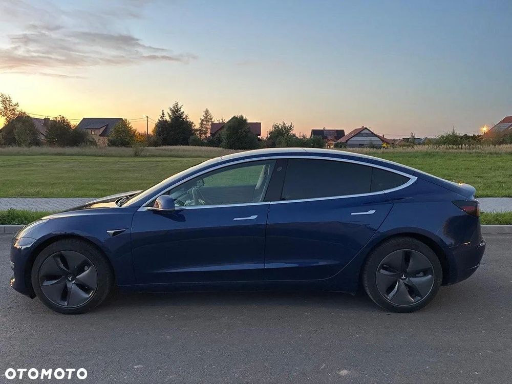 Tesla Model 3 Long Range AWD - 5