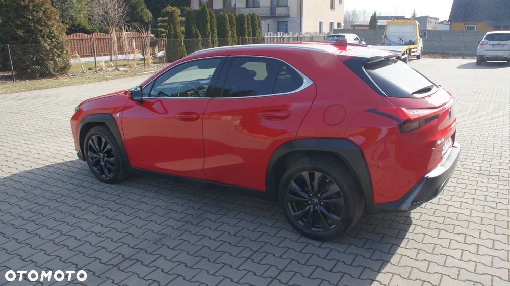 Lexus UX 200 F Sport 2WD - 8