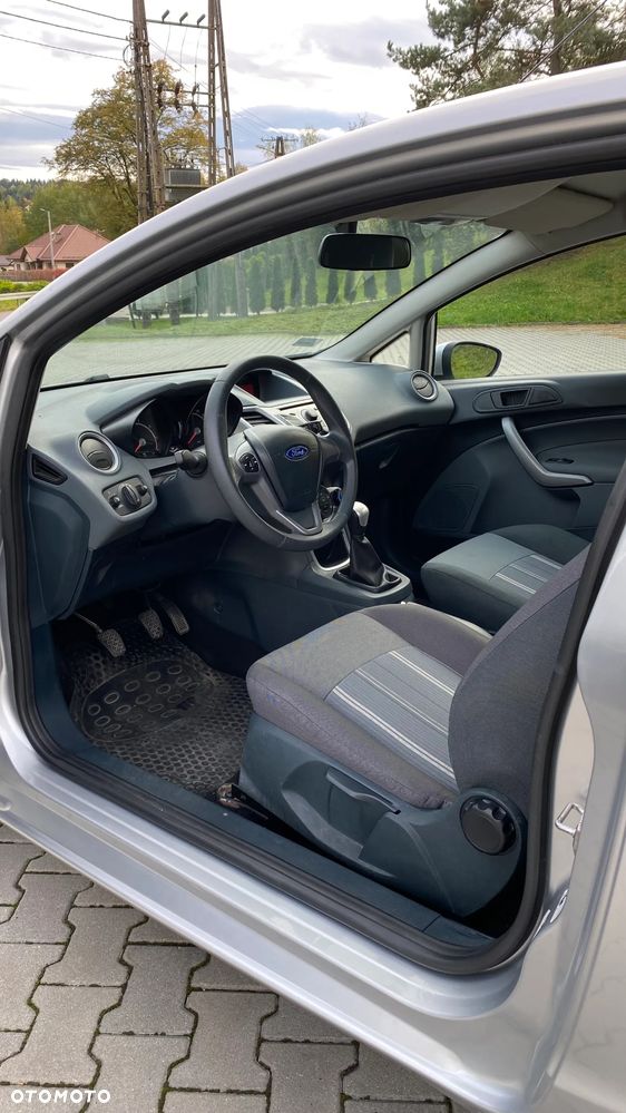 Ford Fiesta - 17