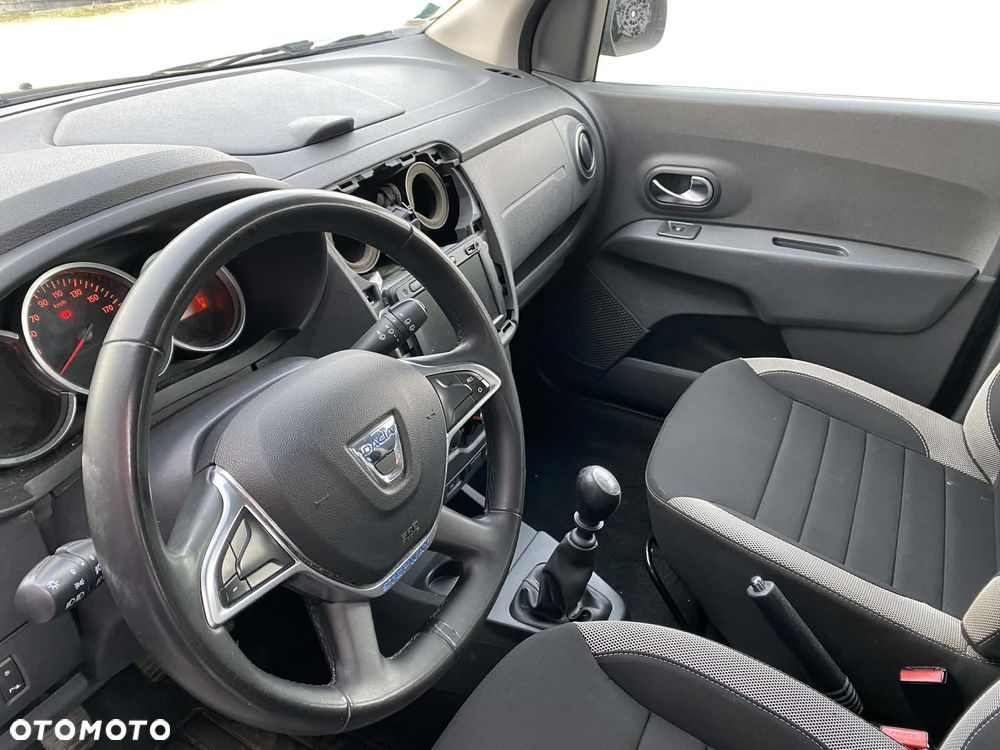 Dacia Lodgy Blue dCi 115 (7-Sitzer) Stepway - 9