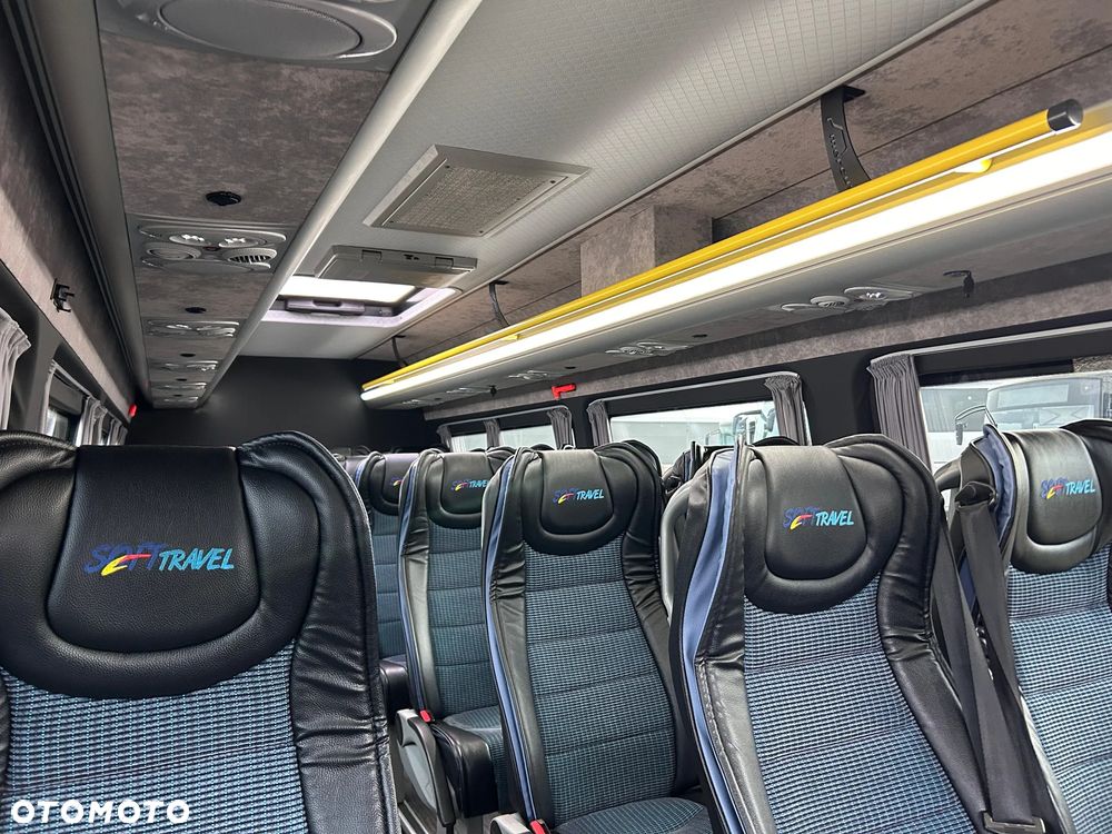 Mercedes-Benz Sprinter 519 - 17