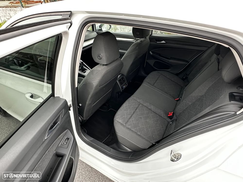 VW Golf 1.0 TSI Life - 10
