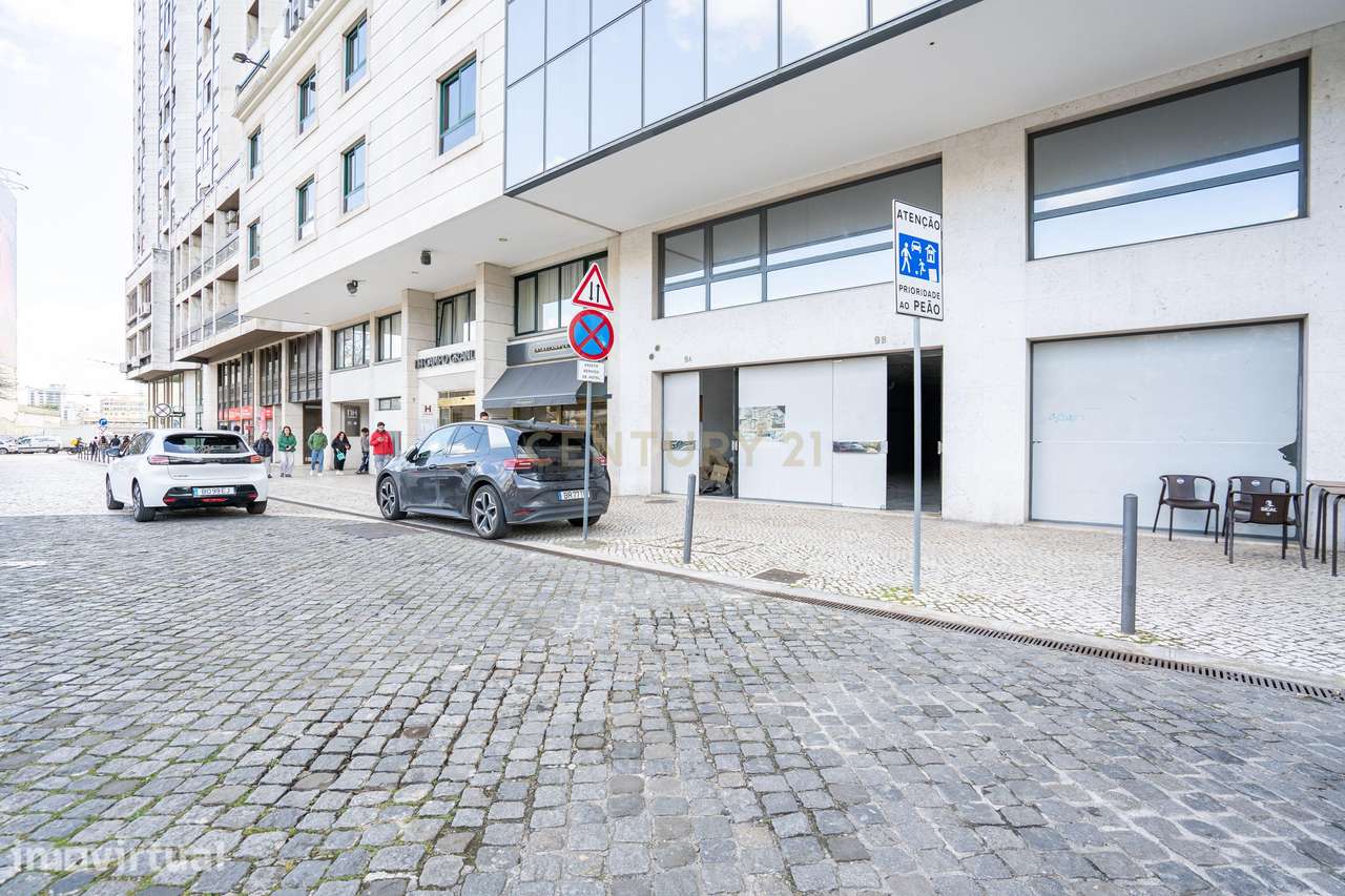 Loja 600 m² com 15 Estacionamentos | Campo Grande – Lisboa | 3.100.000 - Grande imagem: 3/46