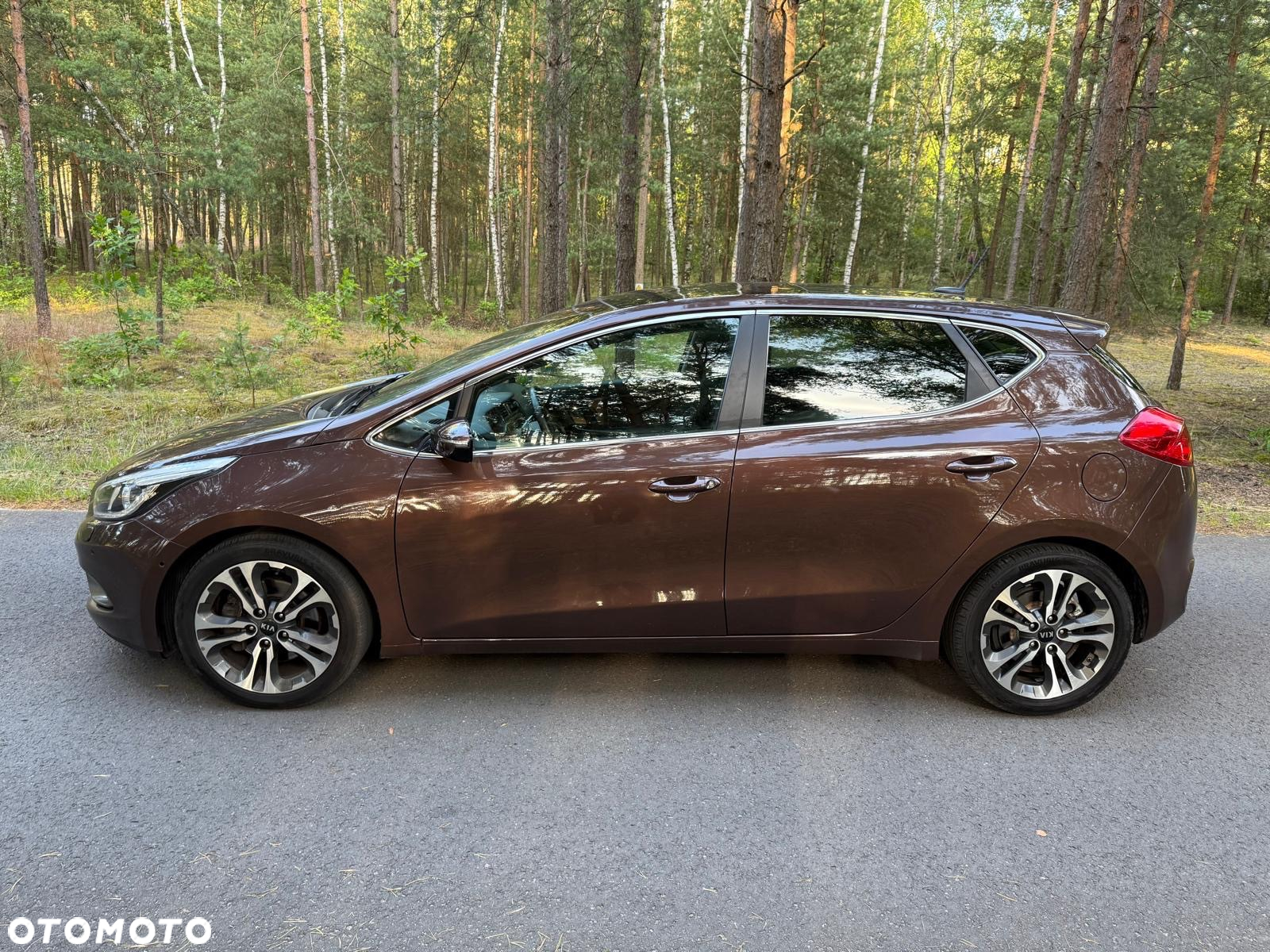Kia Ceed 1.6 GDI Fifa World Cup Edition - 4