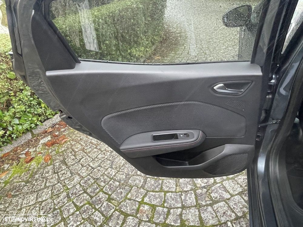 Renault Clio 1.0 TCe RS Line - 11