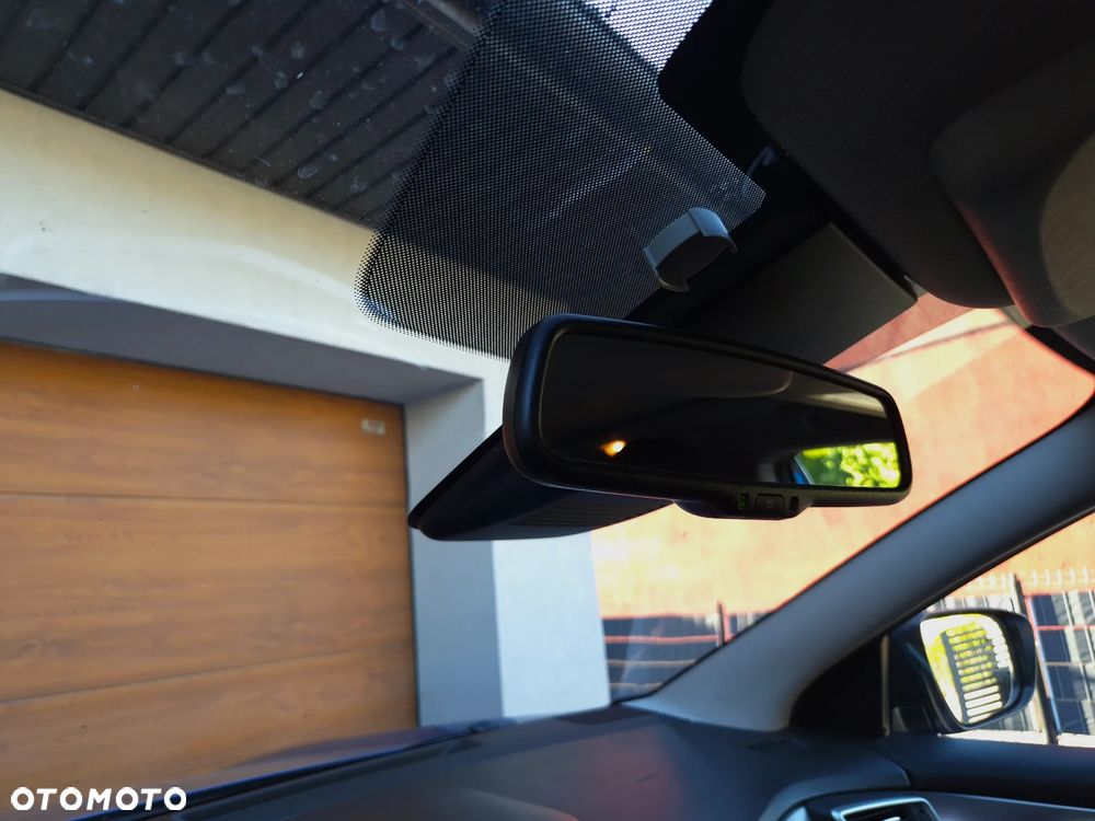 Nissan Qashqai 1.3 DIG-T N-Connecta - 38