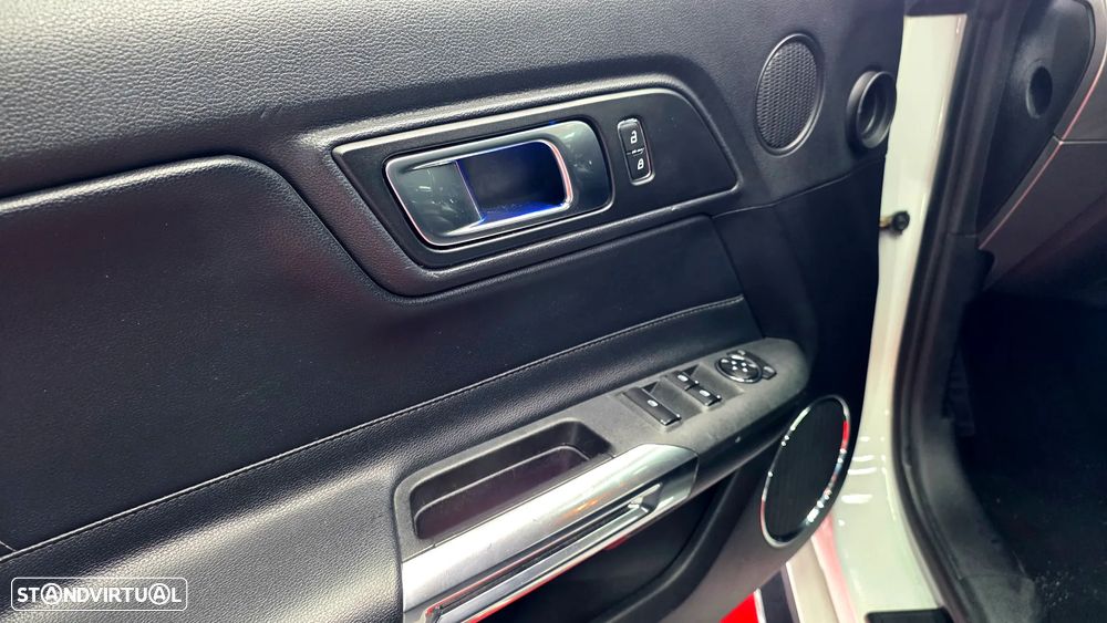 Ford Mustang Cabrio 2.3 Eco Boost - 10