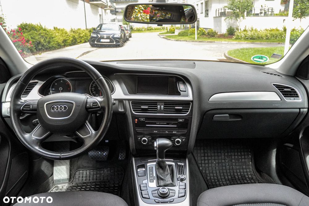 Audi A4 Avant - 10
