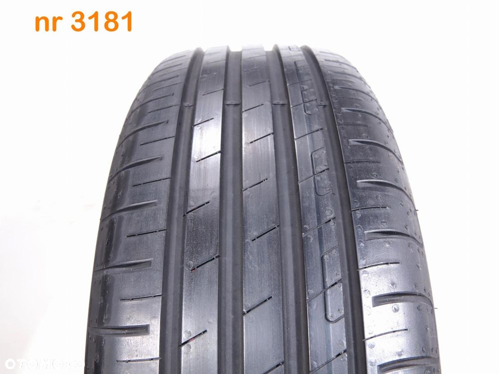 Goodyear Efficientgrip Performance 205/60 R16 - 1