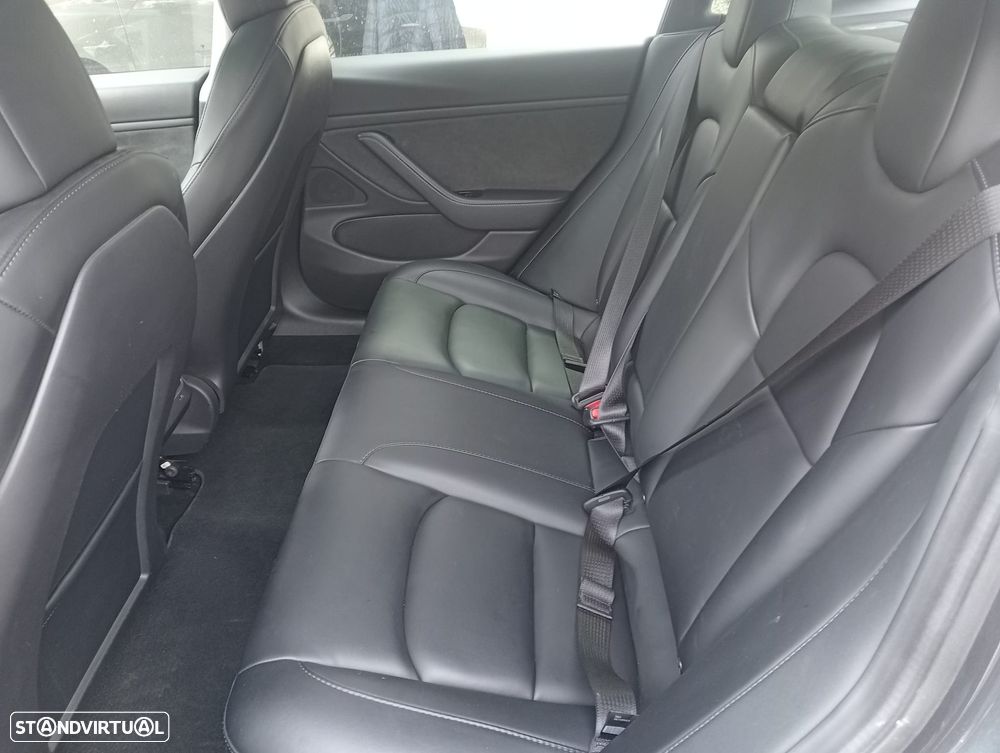 Tesla Model 3 Long-Range Dual Motor AWD - 13