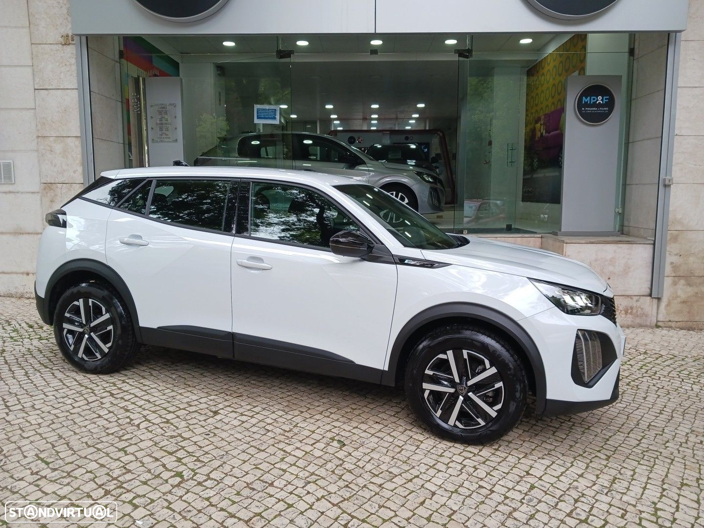 Peugeot e-2008 54 kWh Active - 2