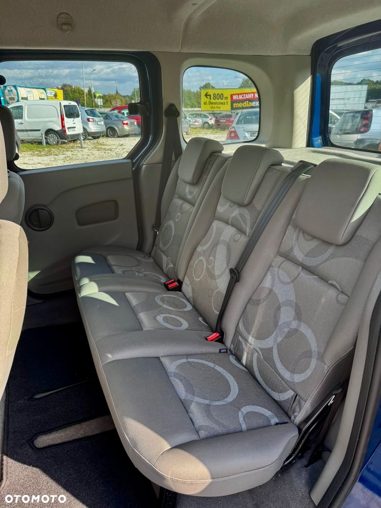 Renault Kangoo 1.6 8V Happy Family - 11