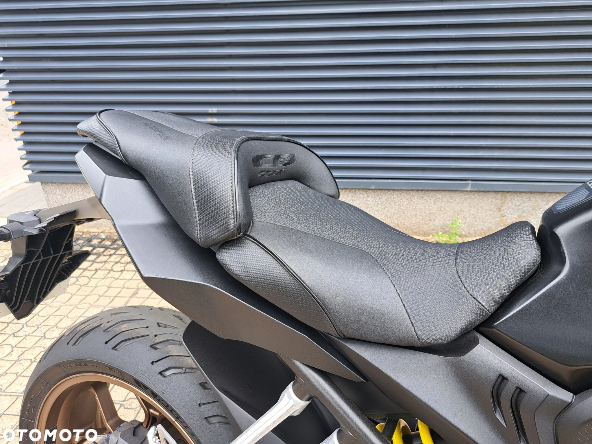 Honda CB - 16