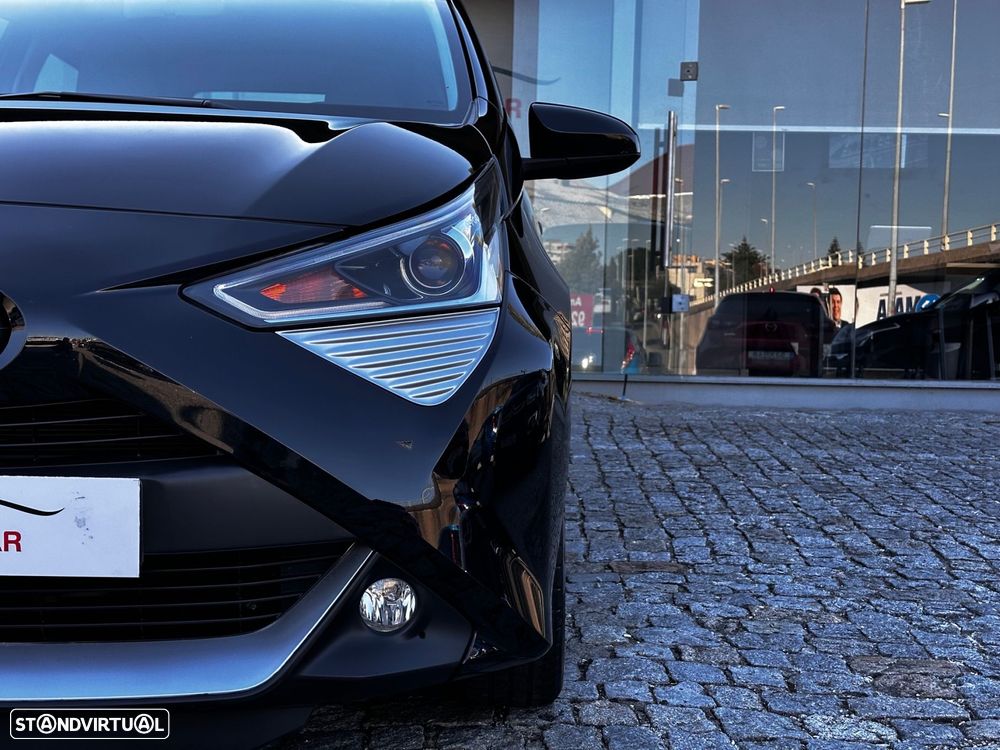 Toyota Aygo 1.0 X-Clusiv Black - 3