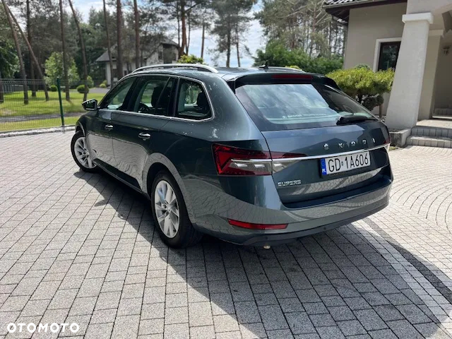 Skoda Superb 2.0 TSI Ambition DSG - 5