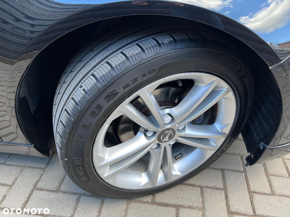 Opel Insignia - 19