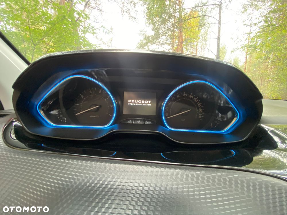 Peugeot 2008 PureTech 110 Stop&Start Allure - 20