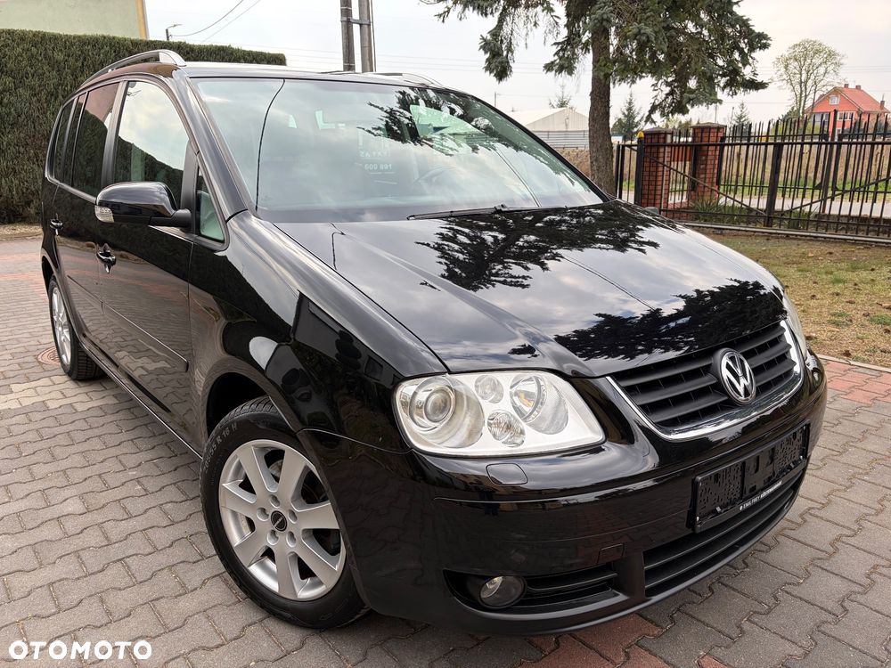 Volkswagen Touran 2.0 FSI Automatik Highline - 1