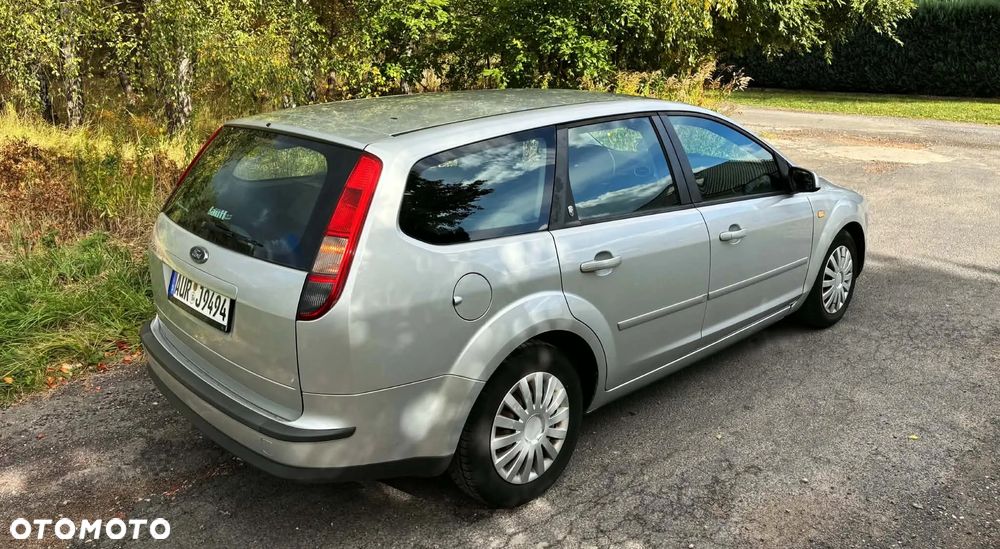 Ford Focus 1.6 Ti-VCT Style - 16