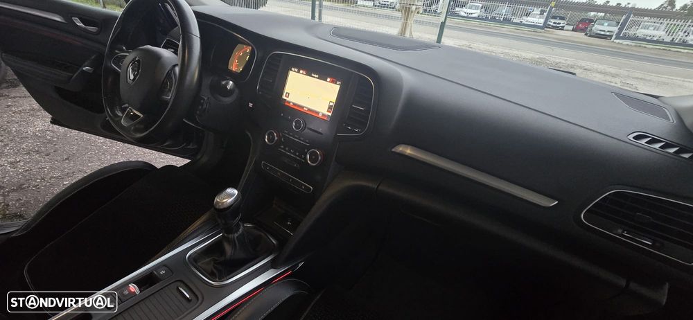 Renault Mégane 1.2 TCE Limited - 24