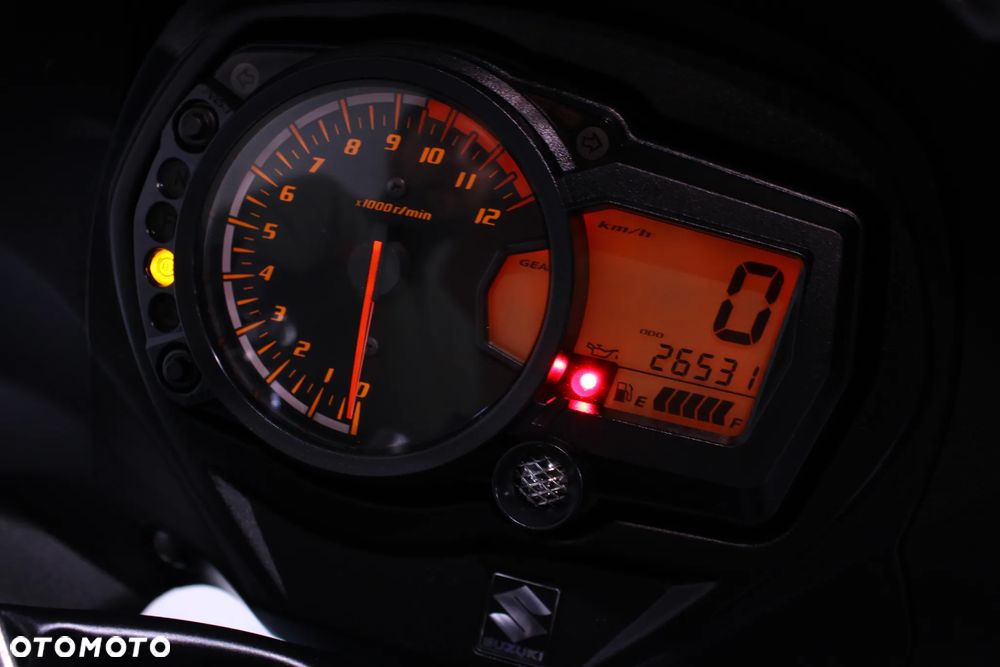 Suzuki GSX - 8