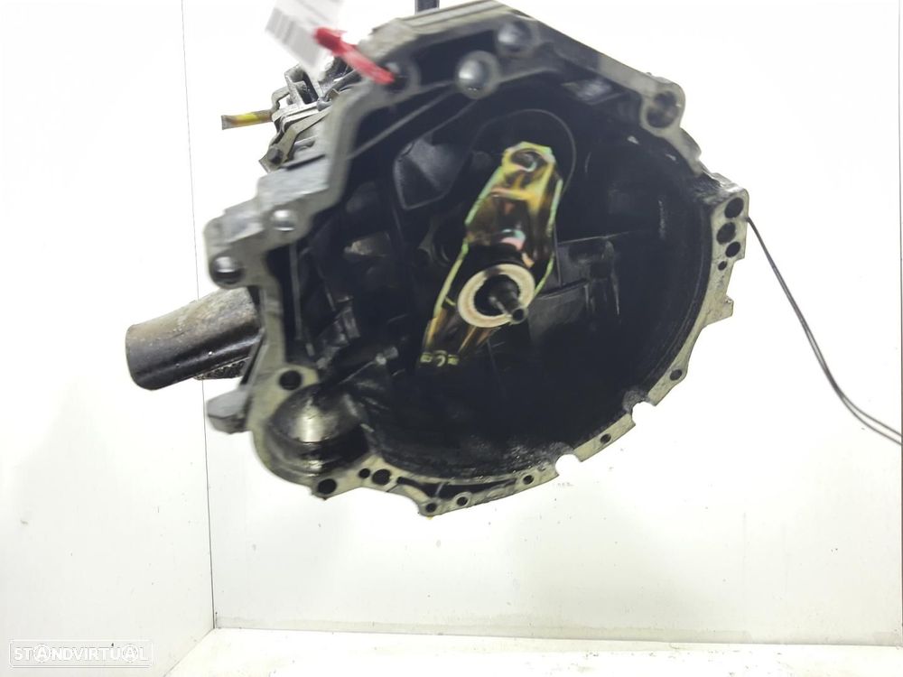 CAIXA DE VELOCIDADES VOLKSWAGEN PASSAT REF. DHF - 1