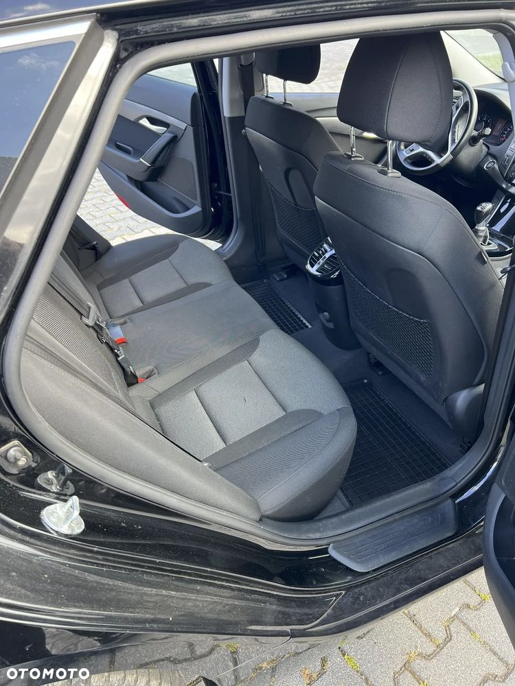 Hyundai i40 i40cw 1.7 CRDi Fifa World Cup Edition - 23