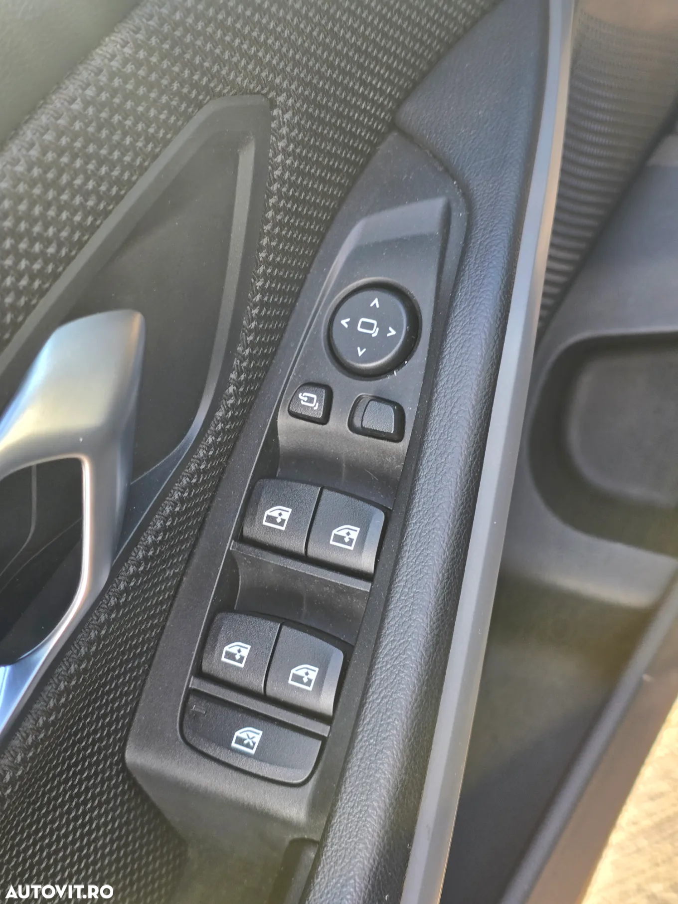 BMW Seria 3 318i AT - 13
