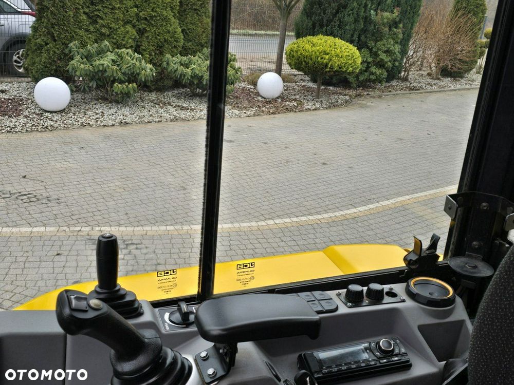 JCB 36C-1 - 8