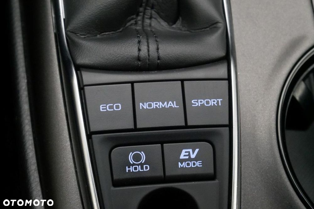 Toyota Camry 2.5 Hybrid Comfort CVT - 20