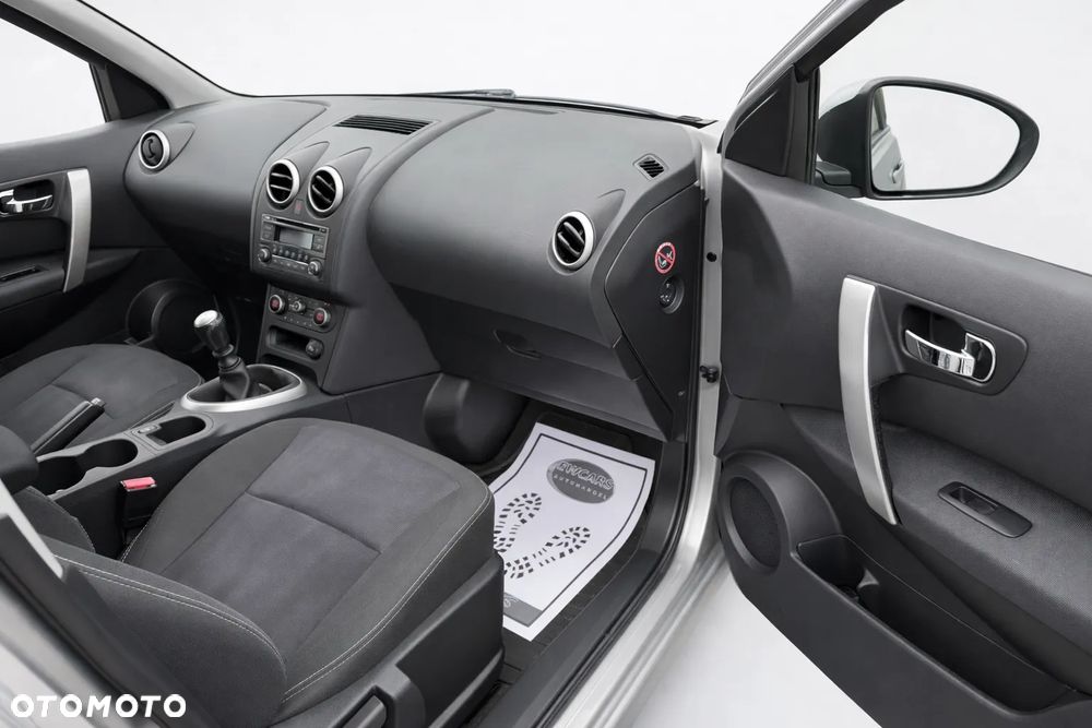 Nissan Qashqai 1.6 dCi DPF acenta - 17