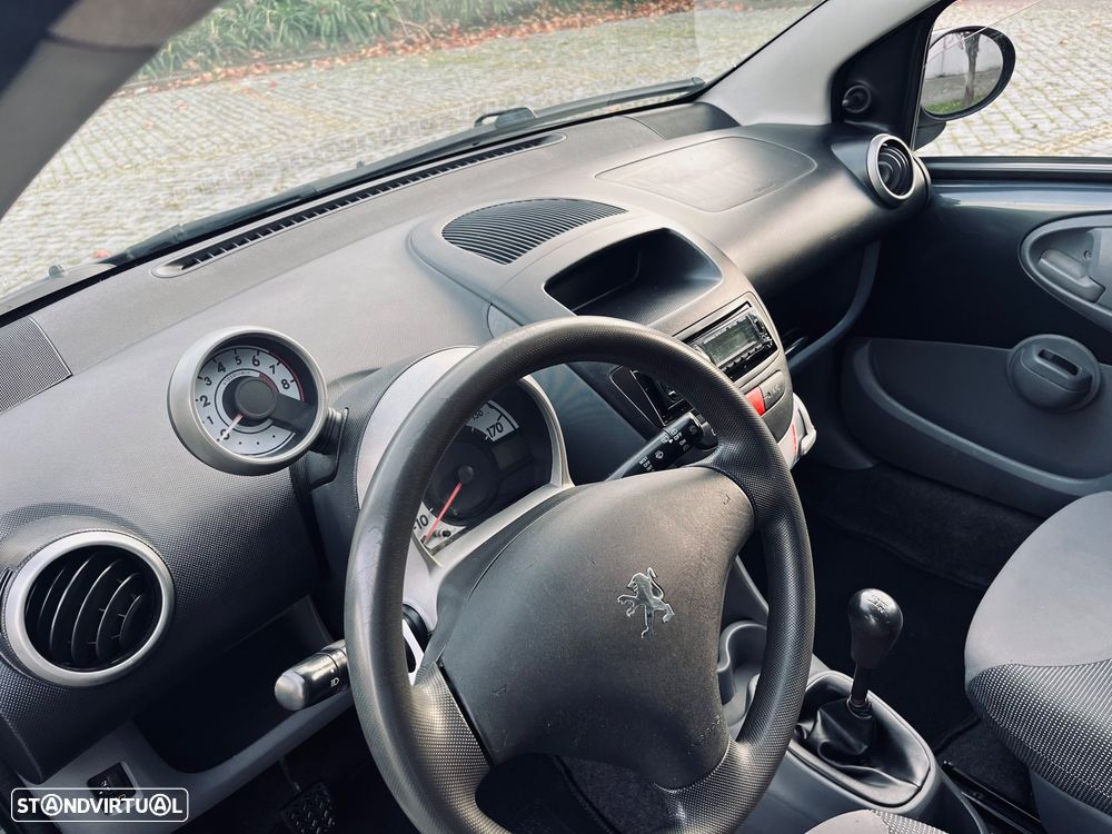Peugeot 107 1.0 Urban Style - 22